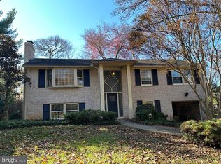 11521 Vale Rd, Oakton, VA 22124