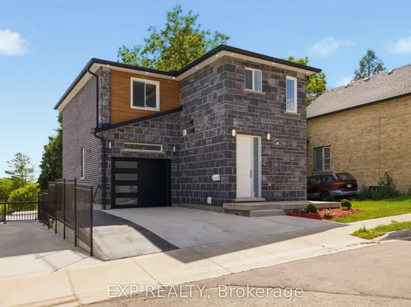 129 Saint George St, Kitchener, ON N2G 2S8