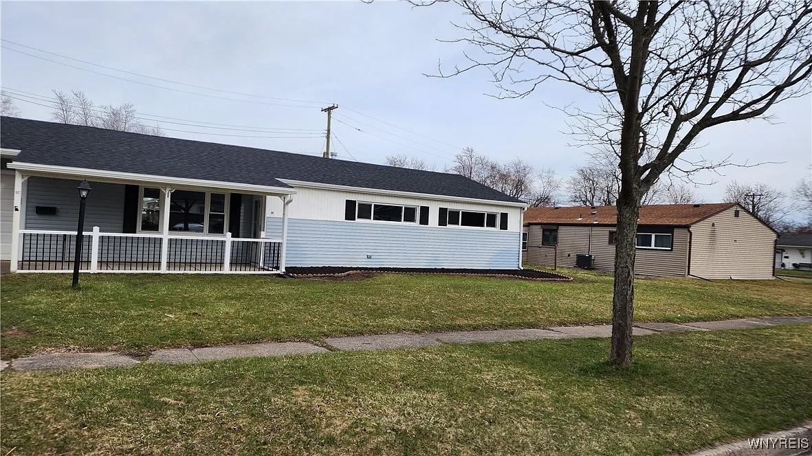 95 Fairview Dr photo 1