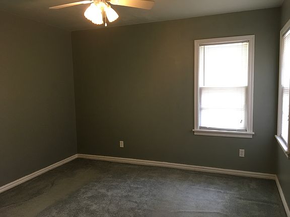 5th image of 2225 Andover Ct