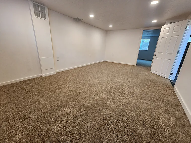 552 Fairmont Ave — Photo 15