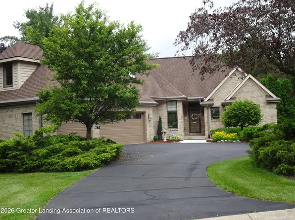 2855 Shadow Wood Dr, Holt, MI 48842
