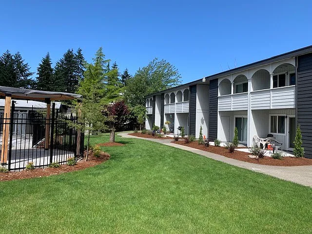 The Hideaway at University Place — Photo 8