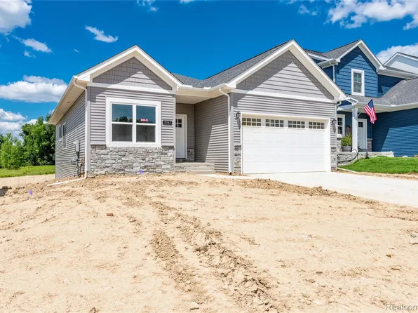 2327 Baltimore Ln, Davison, MI 48423