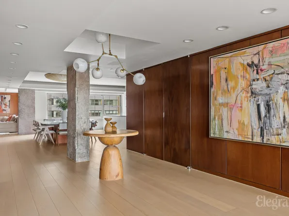 118 East 60th Street image 6 of 22