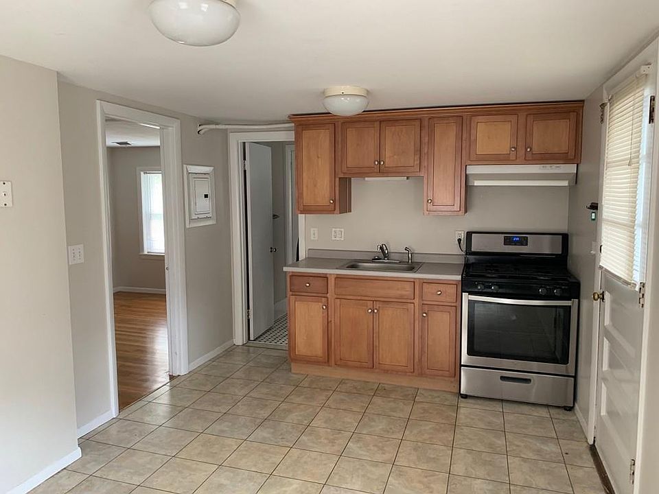 1st image of 30 Emmons St APT 3