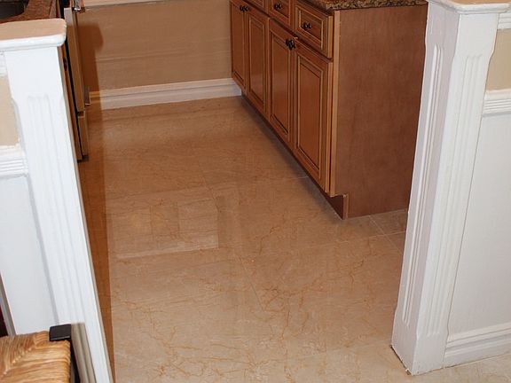 3rd image of 135 Hawthorne St APT 5C