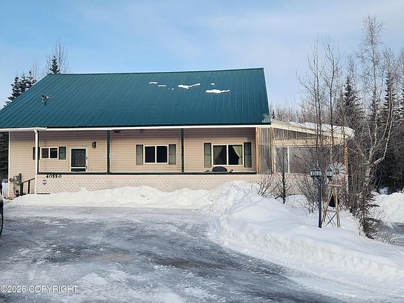2nd image of 40550 Franklin Ct