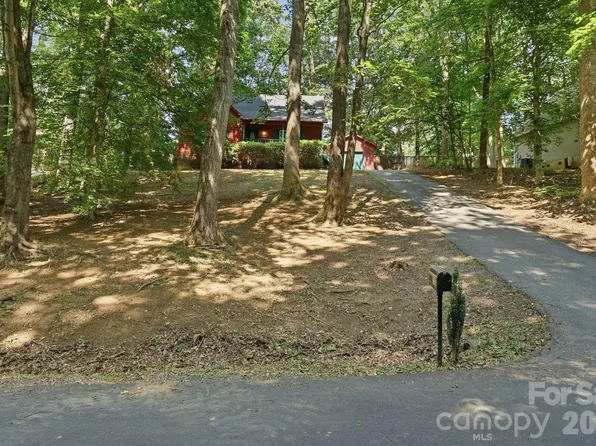 732 Boulder Pl, Statesville, NC 28625