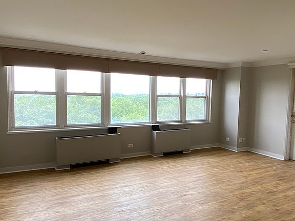 3rd image of 1600 Hagys Ford Rd APT 9N