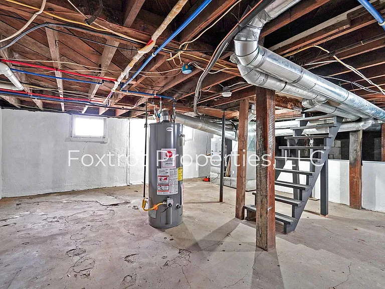 1609 E Cherry St — Photo 22