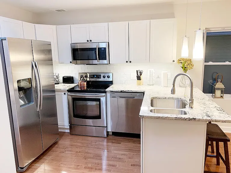 1356 N Cleveland Ave #3 — Photo 12
