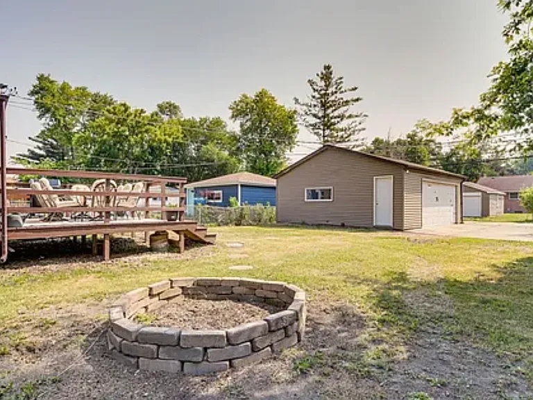 1675 S Cora St — Photo 14