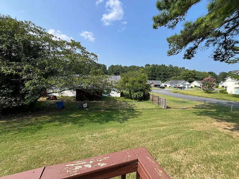 6057 Buxton Dr — Photo 33
