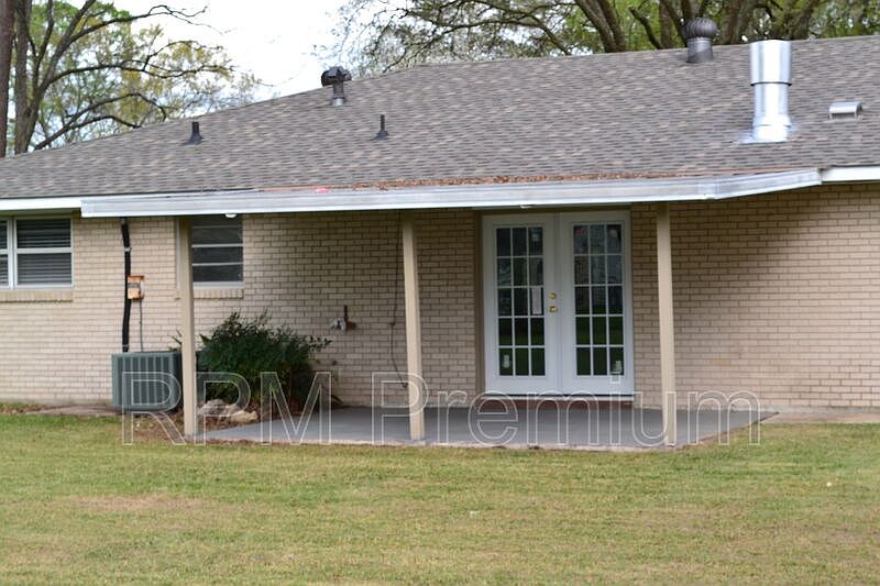 5489 Fennwood Dr, Zachary, LA 70791 Zillow