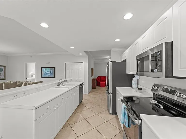 28611 Carriage Home Dr #101 — Photo 11