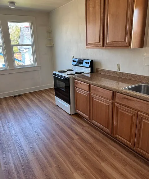 814 Q Ave — Photo 2