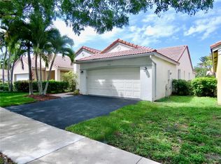 4449 Blossom Ln, Weston, FL 33331