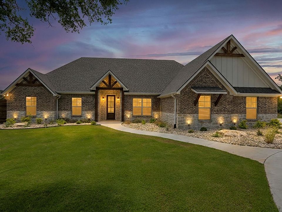 1st image of 1260 Abigail Ln