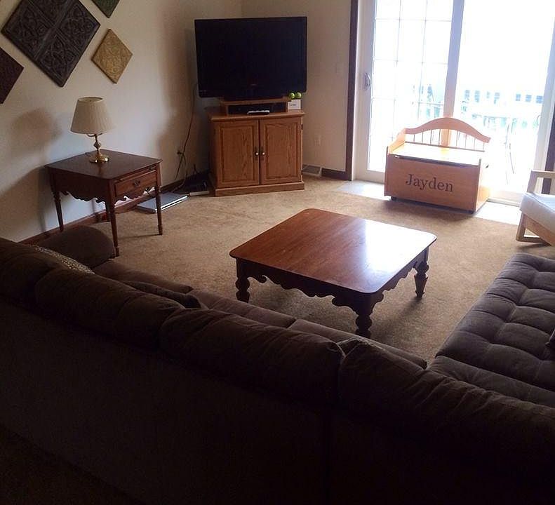 2nd image of 901 Lowell Ave #905