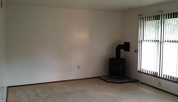 2nd image of 1092 Beech St #L-0001