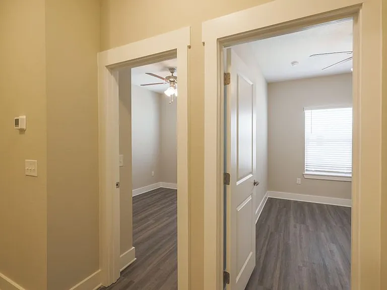 328 Date Palm Ln — Photo 11