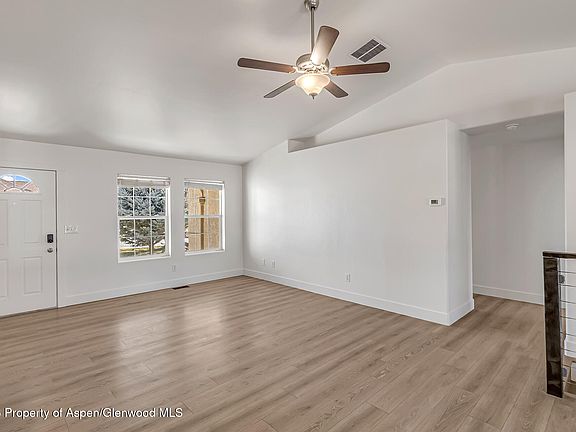 5th image of 437 N Golden Dr
