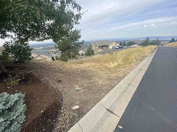 4th image of 5704 S Savannah Ln