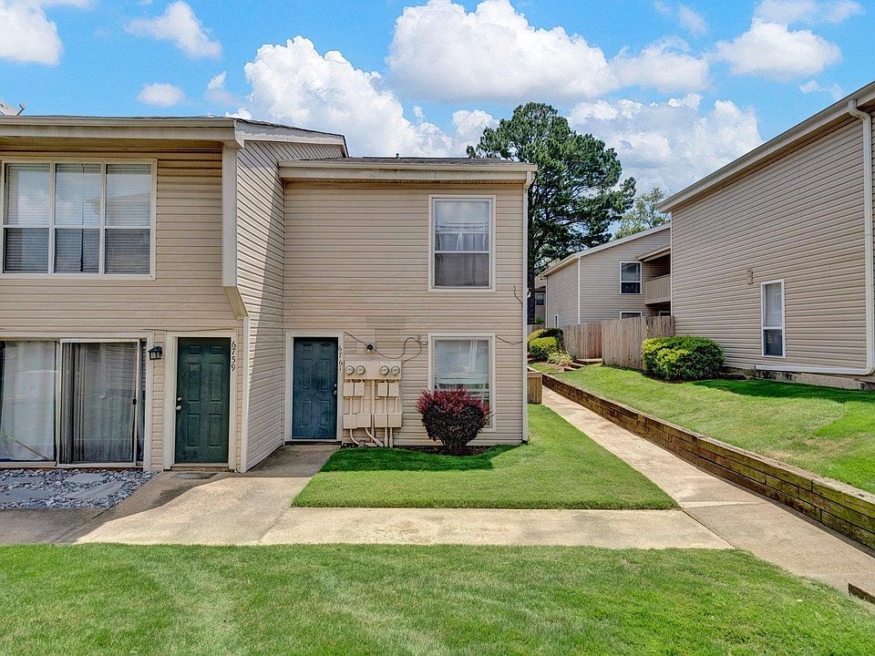 2nd image of 6761 Meadow Oak Pl #6761