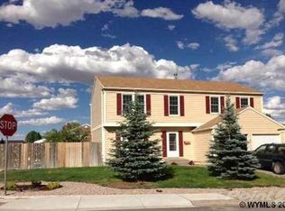 2413 Cutty Sark Blvd, Rawlins, WY 82301