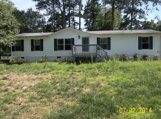 3321 Dobson Dr, Rocky Face, GA 30740