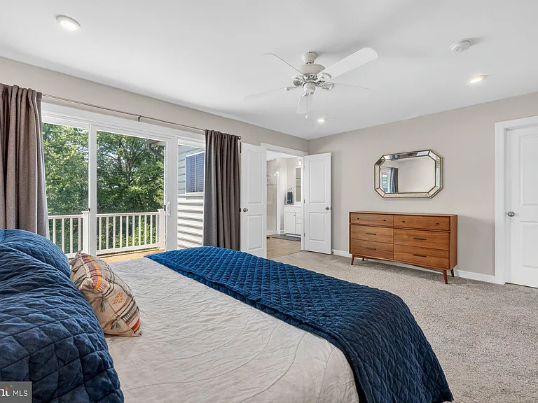 8106 Zoe Pl — Photo 15