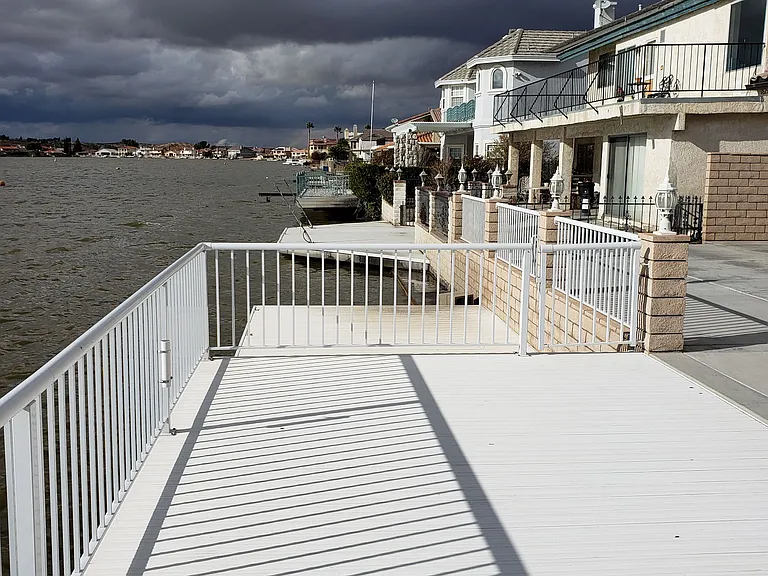 Harbor Dr — Photo 9