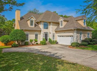 1425 Ridgemere Ln, Winston Salem, NC 27106