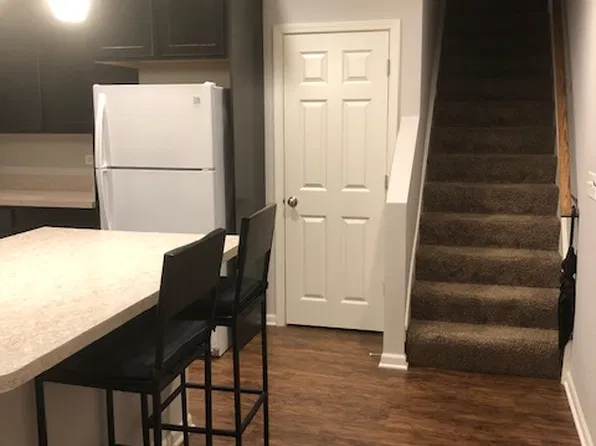 616 Windham Ln #Basement, Naperville, IL 60563