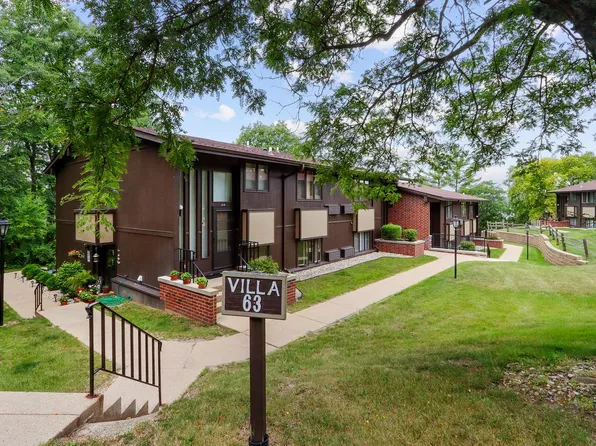 63 Lausanne COURT #63-06, Lake Geneva, WI 53147