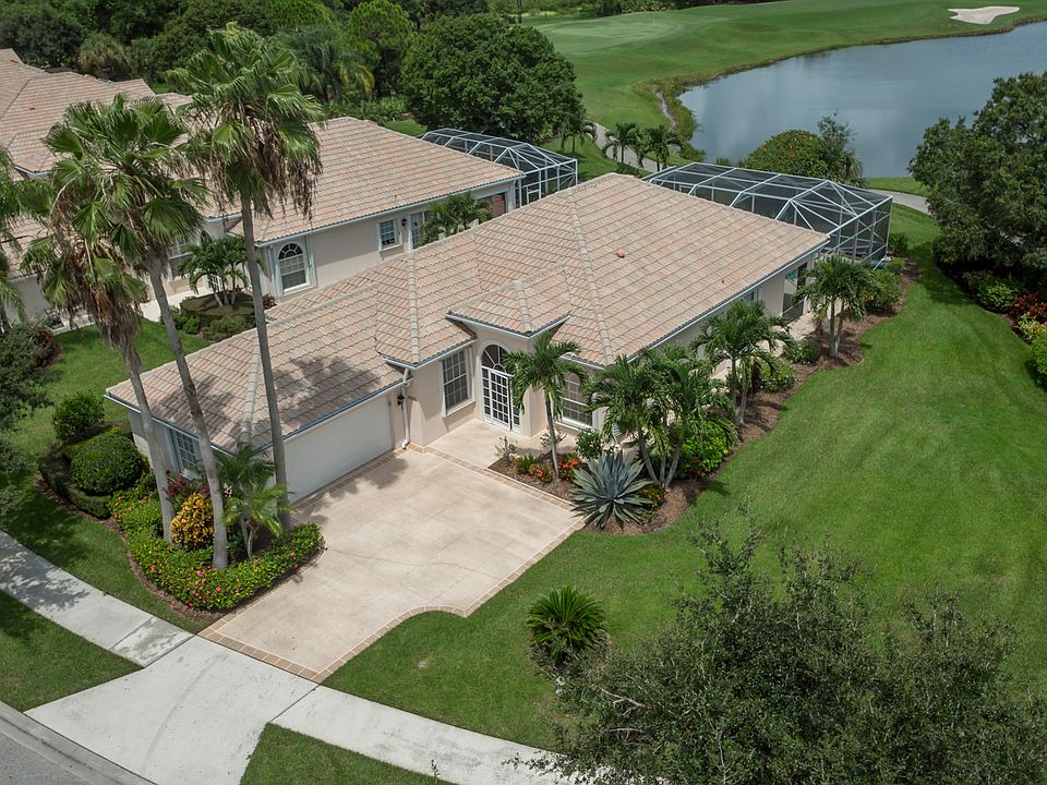 1st image of 8400 SE Palm Hammock Ln
