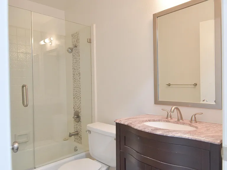 1727 Glendon Ave #208 — Photo 18