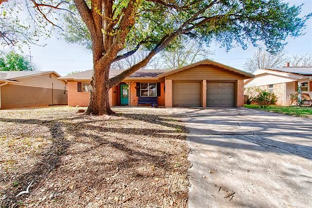 1st image of 3617 Brook Hollow Dr