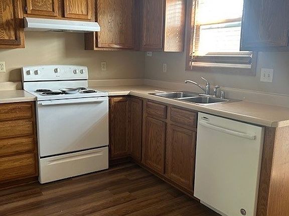 3rd image of 4 Unit At 5309 5315 45th St #11-2
