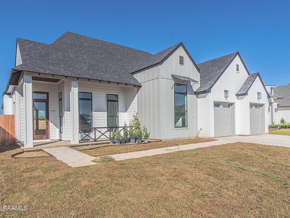 1st image of 105 Canary Palm Way