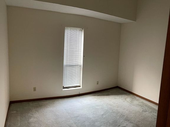 5th image of 4763 Caprice Dr #28