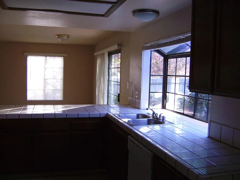 11005 Matinal Cir — Photo 13