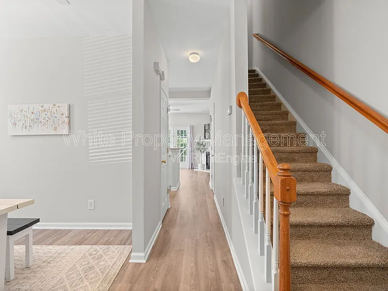 11339 Dundarrach Ln — Photo 6