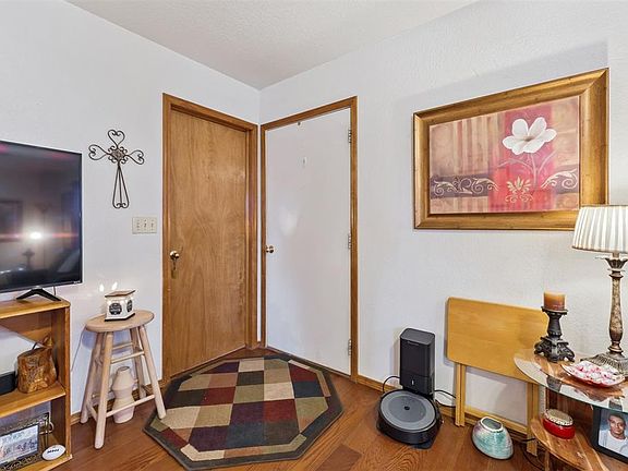 3rd image of 30683 Skagg City Rd