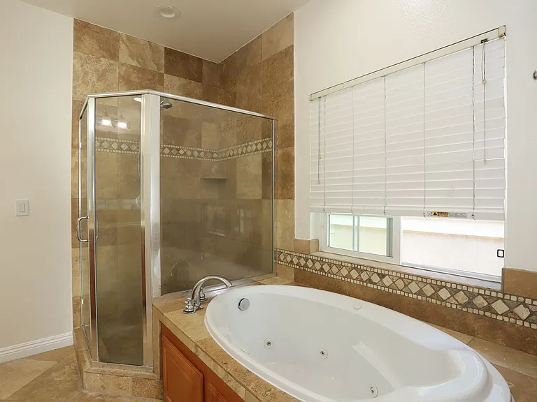 1968 Cherry Ave #12 — Photo 8