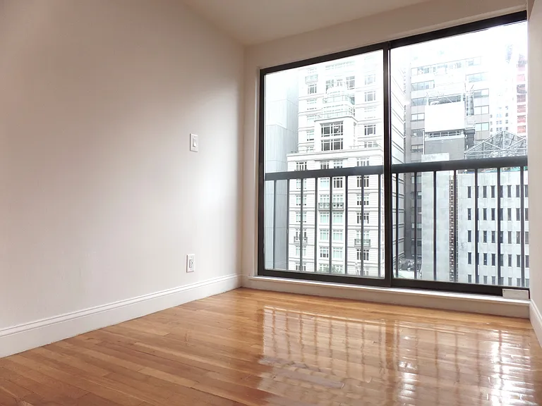 123 E 54th St #7D — Photo 6
