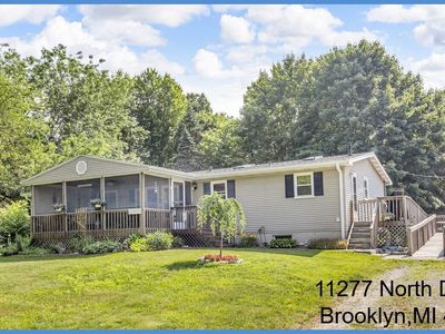 11277 North Dr, Brooklyn, MI, 49230