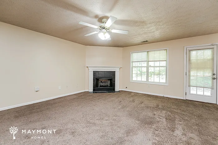 6255 Lake Valley Point — Photo 5