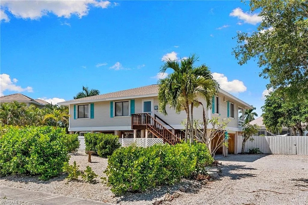 3 bed, 2.0 bath, 1288 sqft, $13,500 — Photo 1